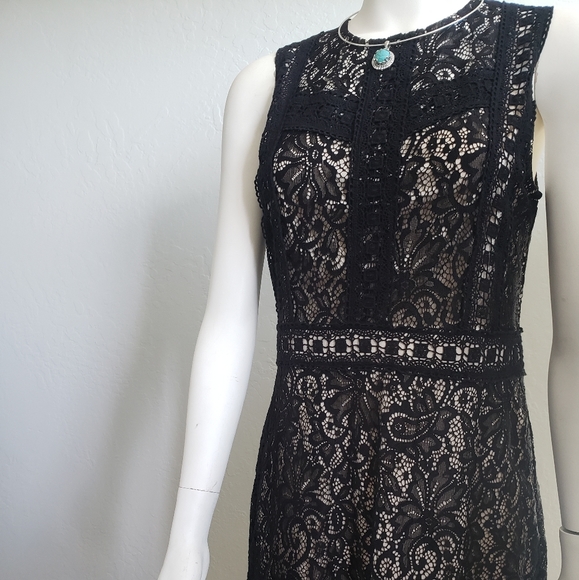 Disney's Beauty and the Beast Juniors' Lace Shift Dress - Picture 3 of 7